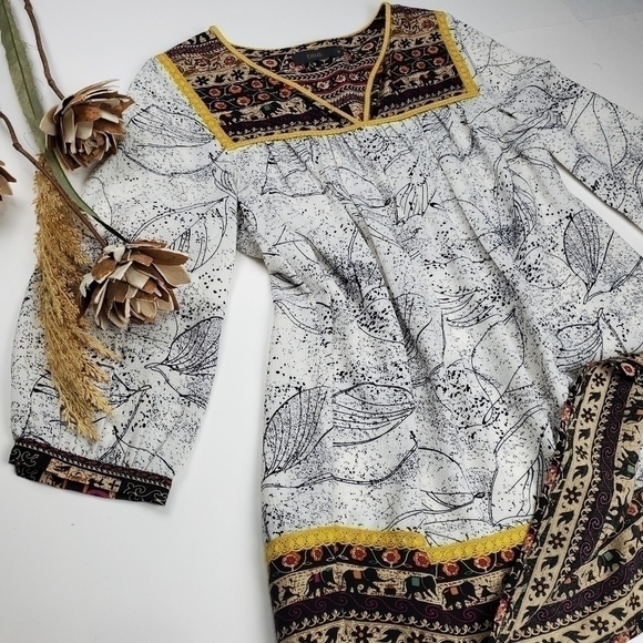 New THML Anthropologie White Blk Boho Yellow Top M - Picture 12 of 12